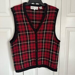 Vtg Baxter & Wells Sweater Vest Womens L Red Black Tartan Plaid Button Grandma